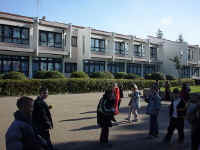 Skola3.jpg (42211 bytes)